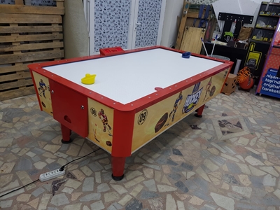 Air Hockey Table - Indoor - 3