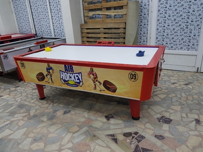 Air Hockey Table - Indoor - 4