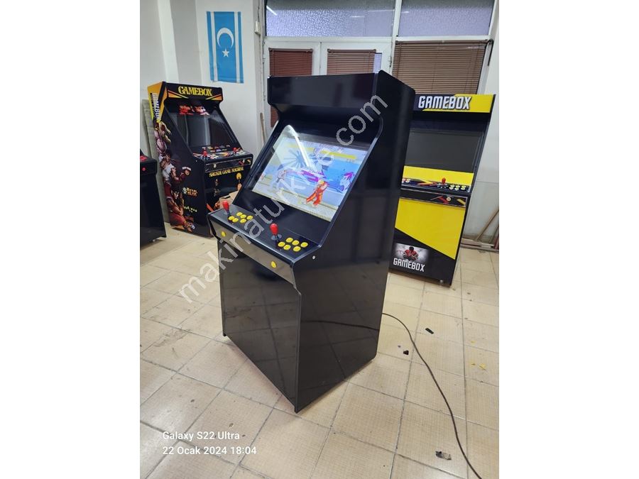 Black Dizayn Game Box - Mehrspielige 82 Zoll Arcade-Maschine