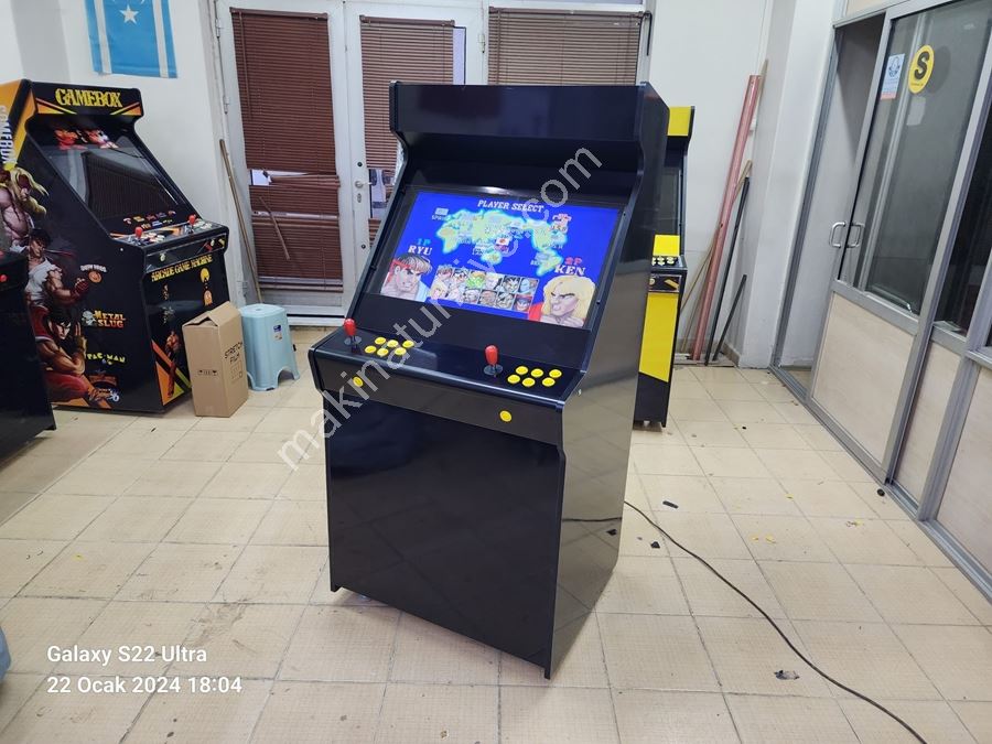 Black Dizayn Game Box - Mehrspielige 82 Zoll Arcade-Maschine