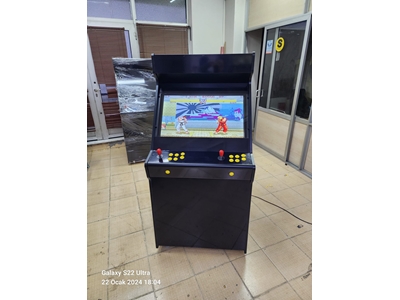 Black Dizayn Game Box - Mehrspielige 82 Zoll Arcade-Maschine - 10