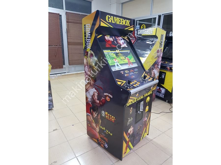 Machine d'arcade commerciale à écran de 63 pouces multijoueur de couleur noire