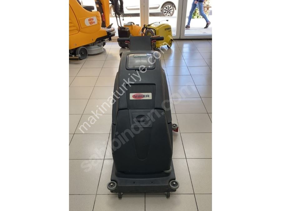 Viper Fang 20 Akülü Zemin Yıkama Makinesi ( 2.El)