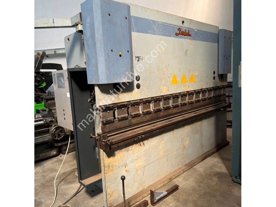 Baykal Marka 3 Metre 6 Mm Nc Hidrolik Abkant Pres