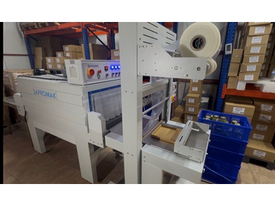 Semi-Automatic PE Shrink Packaging Machine - 2