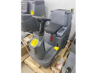 Karcher BD 50/70 Endüstriyel Zemin Otomatı - 3