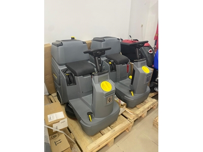 Karcher BD 50/70 Endüstriyel Zemin Otomatı - 1