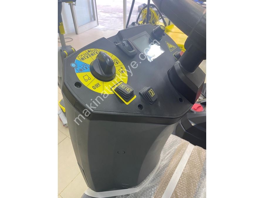 Karcher B 110 R Yeni Nesil Binicili Endüstriyel Zemin Otomatı
