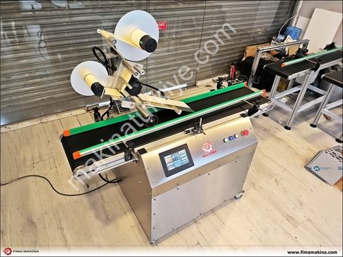 Machine d'étiquetage automatique de surface supérieure et de sommet