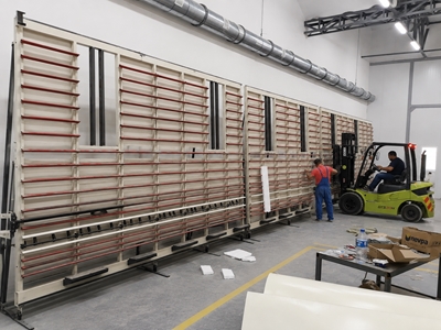 Vertikale Sandwich-Panel-Bearbeitungsmaschine - 7
