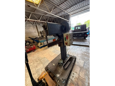 Machine à riveter Caka - 3
