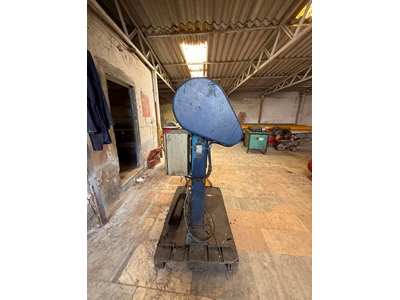 Machine à riveter Caka - 4