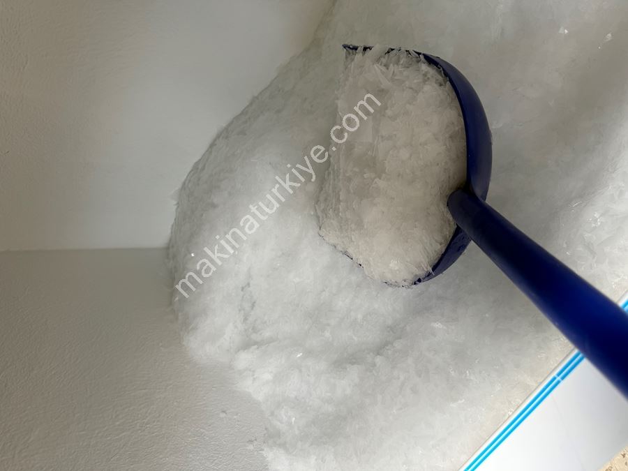 Yaprak Buz Makinesi (Dikey İthal Tip) 300Kg/24Sa + Hazneli
