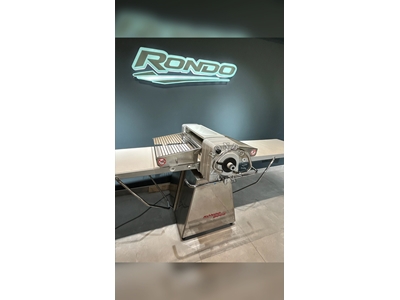 Machine professionnelle de pétrissage et de laminage de pâte Rondo Baklava & Croissant (Dough Sheeter)