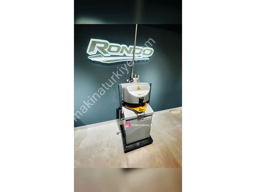 Machine à couper et à rouler la pâte Bongard Rotomat - Machine unique pour hamburgers, petits pains et pizzas
