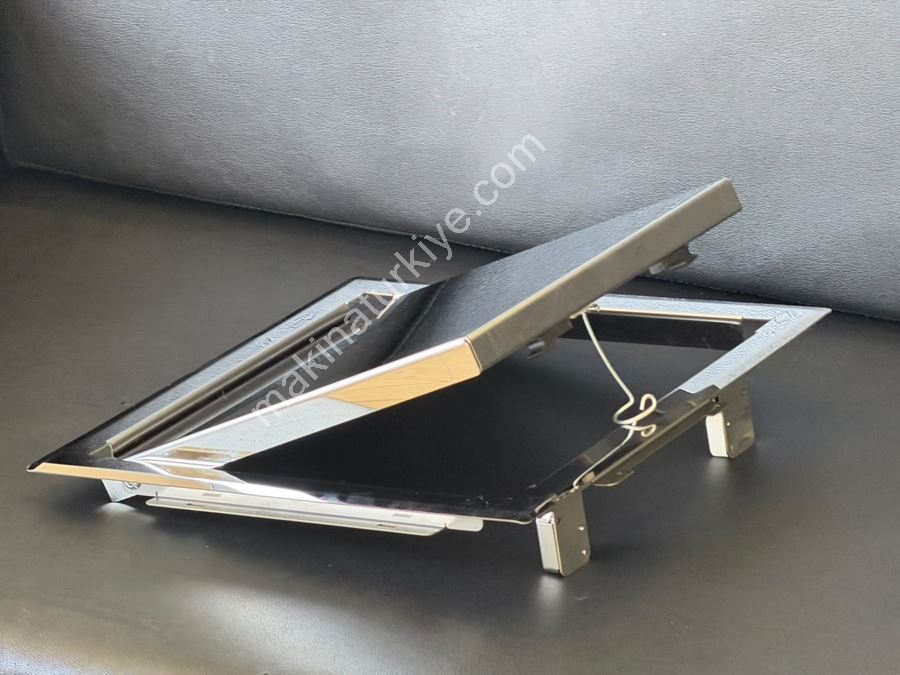 Ultra Bright (No8) Stainless Steel Revision/Intervention Cover