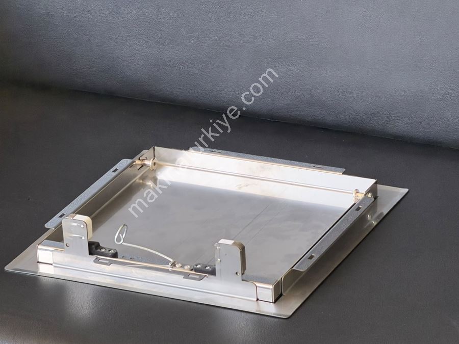 Ultra Bright (No8) Stainless Steel Revision/Intervention Cover