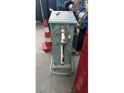 Machine à souder à pointe 5 Kva - 1