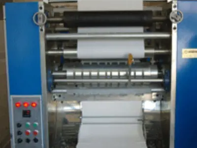 Машина для складывания Z-образных бумажных полотенец