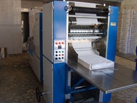 Машина для складывания Z-образных бумажных полотенец - 1