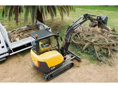Mini Ekskavatör ( 3,56 Ton ) Volvo EC 35C