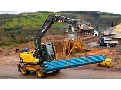 Lastikli Ekskavatör - 14,4 ton