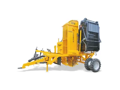 2.5 Ton Capacity Sugar Beet Harvesting Machine Torunoğlu H4200