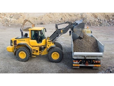 Lastikli Yükleyici - 18 ton