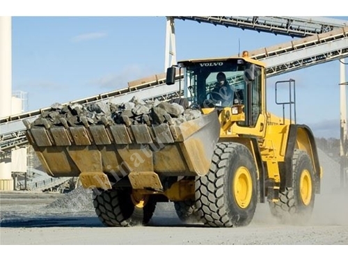 Lastikli Yükleyici - 23 ton