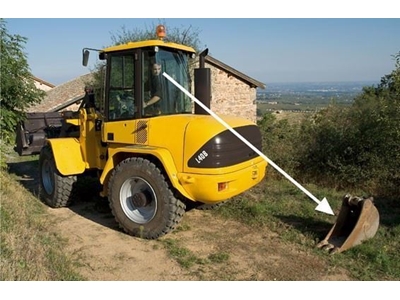 Mini Lastikli Yükleyici - 7,82 ton - 0