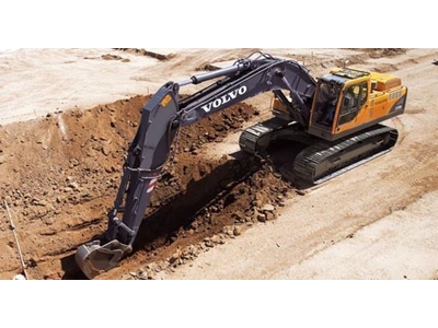 Paletli Ekskavatör - 33,7 ton - 0