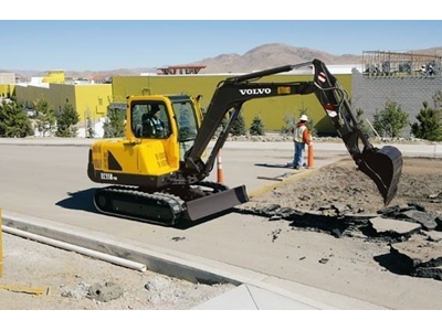 Mini Ekskavatör ( 5,5 Ton ) Volvo EC 55B Pro