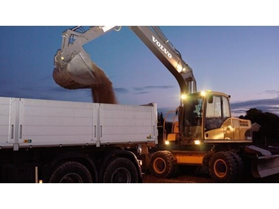 Lastikli Ekskavatör ( 18 Ton ) - 0