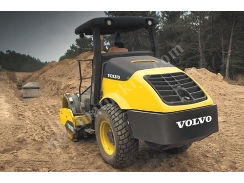 Büyük Toprak Silindiri  ( 8 Ton ) Volvo SD70F