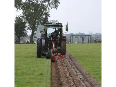 Tarla Traktörü / Valtra A95