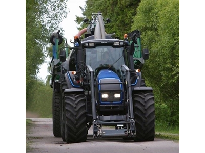 Tarla Traktörü / Valtra Hitech T151 - 0