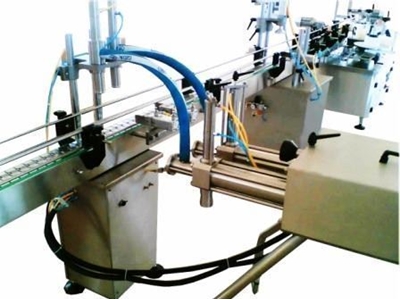GMS 500 (2000 Ad/Saat) Sıvı Dolum Ve Etiketleme Makinası 