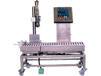 30 - 200 lt. 30 Adet / Saat Yarı Otomatik Sıvı Dolum Makinası  - 0