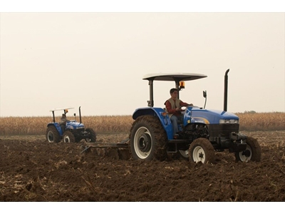 Tarla Traktörü / New Holland Td 75s Dt 14x30 (Sd10) Tıer2