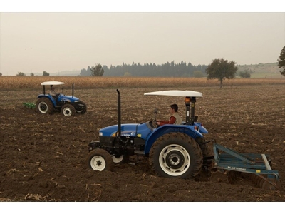 Tarla Traktörü / New Holland Td 80s Dt 14x30 (Sd19) Tıer2
