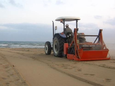 Traktör Çekicili Kumsal Temizlik Makinası / Durclean Beach Cleaner - 0