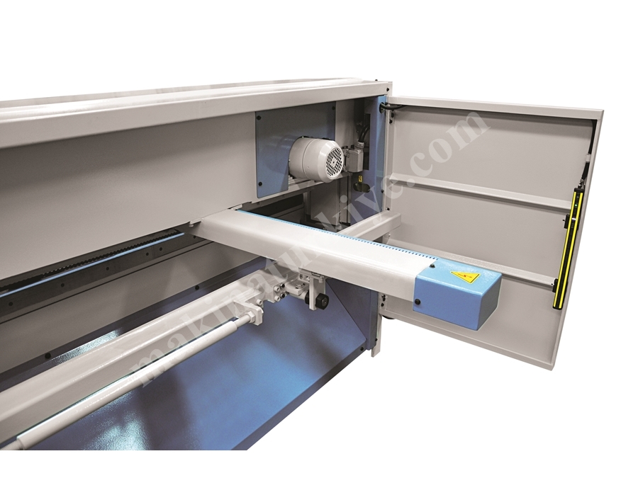 Giyotin Makas ( 1360 X 6 Mm ) SRGM