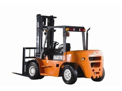 7 Ton Dizel Forklift / Om Cpcd70