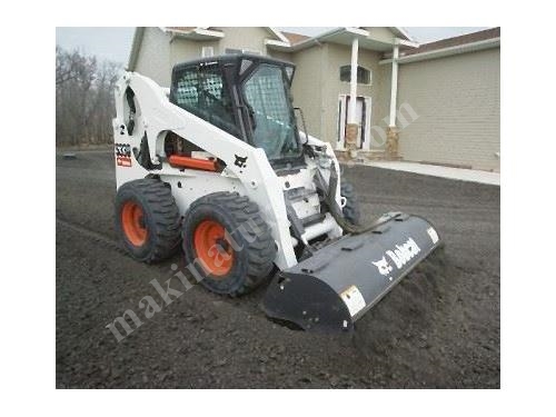 Mini Yükleyici / Bobcat S330