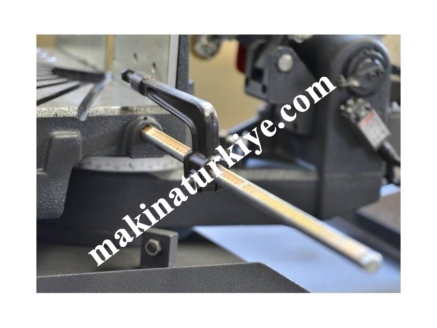 Çift Açılı Yarı Otomatik Şerit Testere Makinesi  BMSY-270DG