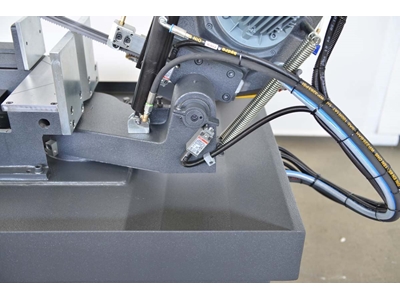 Çift Açılı Yarı Otomatik Şerit Testere Makinesi BMSY-230DG - 6