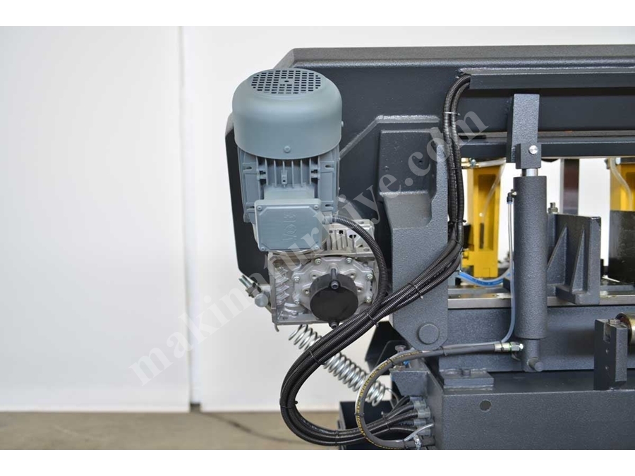 Yarı Otomatik Şerit Testere Makinesi (BMSY-280)