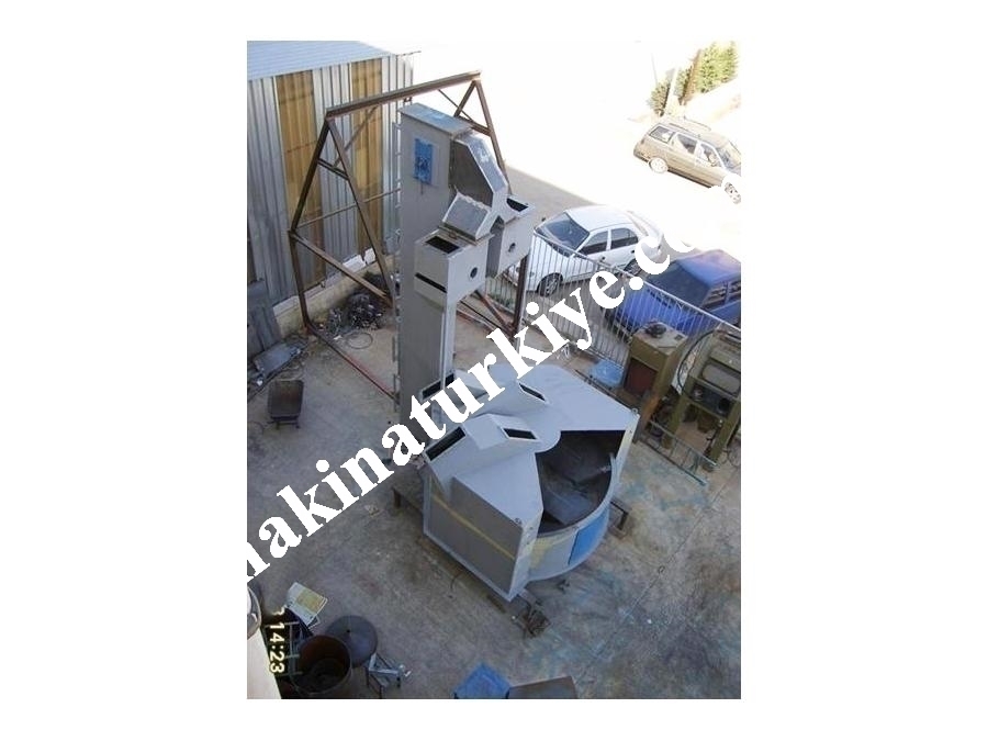 Döner Tablalı Kumlama Makinesi 1000 Mm 