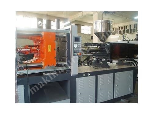 Plastik Enjeksiyon Makinaları 240t - 700g