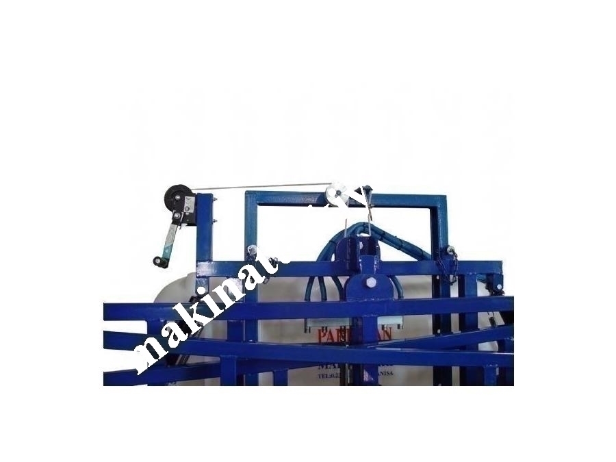 Asılır Tip Özel Tarla Pulverizatörü - 400 Lt.